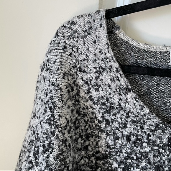Wildfox Alpaca Wool Blend Black & White Ombre Pixel Party Relaxed Fit Sweater - Picture 6 of 15